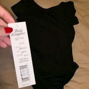 Cap sleeve leotard NWT size 12-14 by bodywrappers